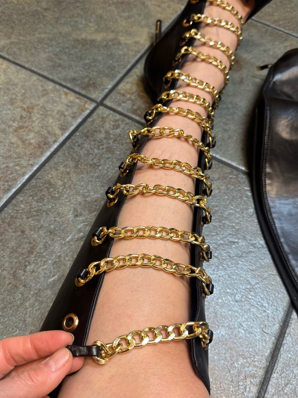 Black Leather Knee-High Stiletto Boots with Gold Chain & Toe Cap US 8 - Picture 17 of 17